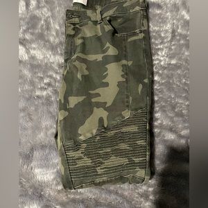 Army fatigue pants